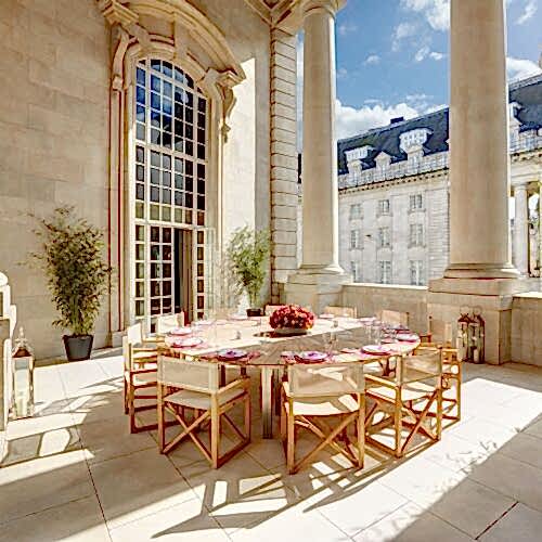 outdoor terrace space for intimate dining